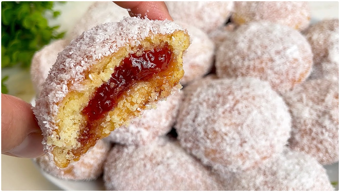 Ağızda Dağılan Reçelli Kurabiye Tarifi